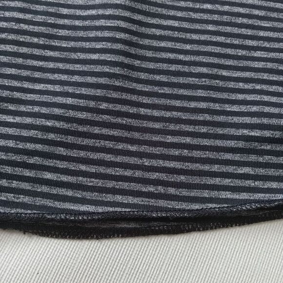 Tranquility Dark Heathered Gray Striped Knee Length Casual Skirt Women's Medium - Picture 8 of 12
